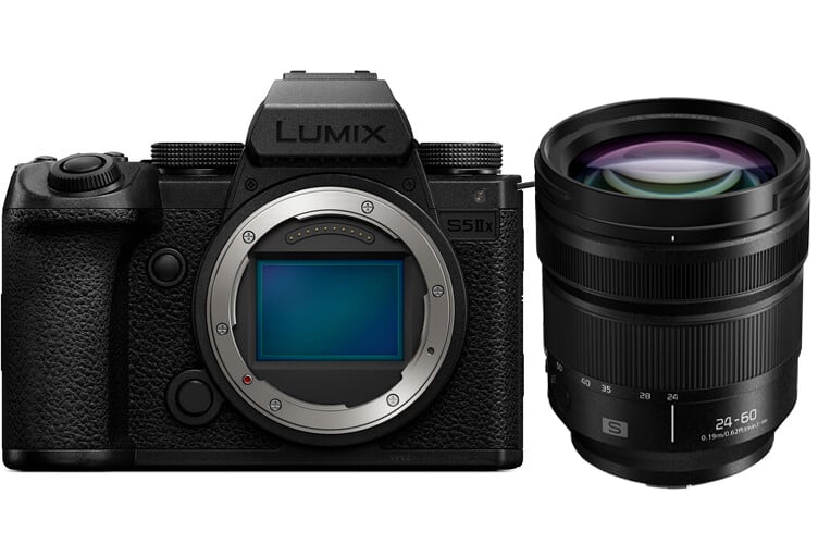 Panasonic S5 IIx with 24-60mm Kit