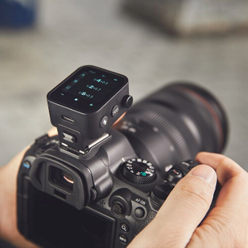 1024977_E.jpg - Godox X3 L Touchscreen TTL Wireless Flash Trigger for Leica - Image 5