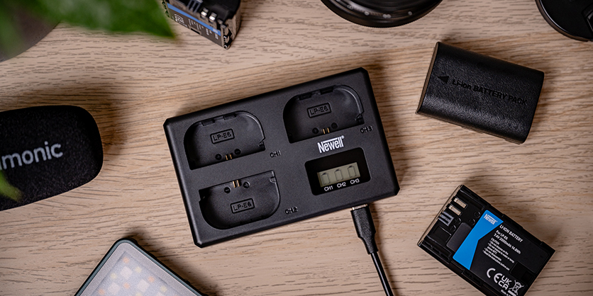 1025977_B.jpg - Newell TT-USB-C Triple Channel Battery Charger for Canon LP-E6 Series - Thumbnail 2