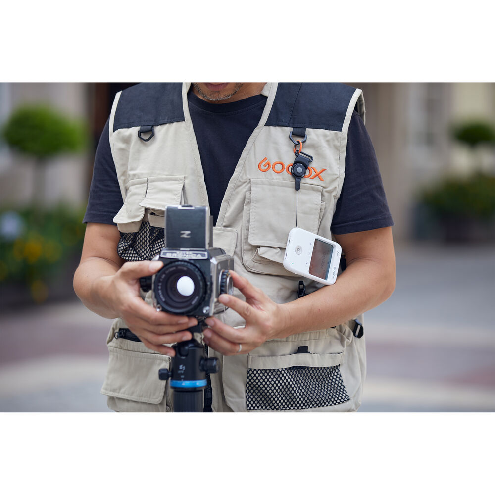 1026507_C.jpg - Godox C100 Mini Camera with Transparent Viewfinder 32GB MicroSD Bundle Kit - Image 3