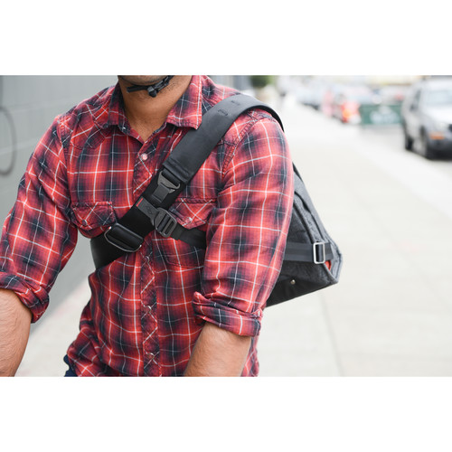 1014118_D.jpg - Peak Design Everyday Messenger Bag 15" Charcoal - Thumbnail 4