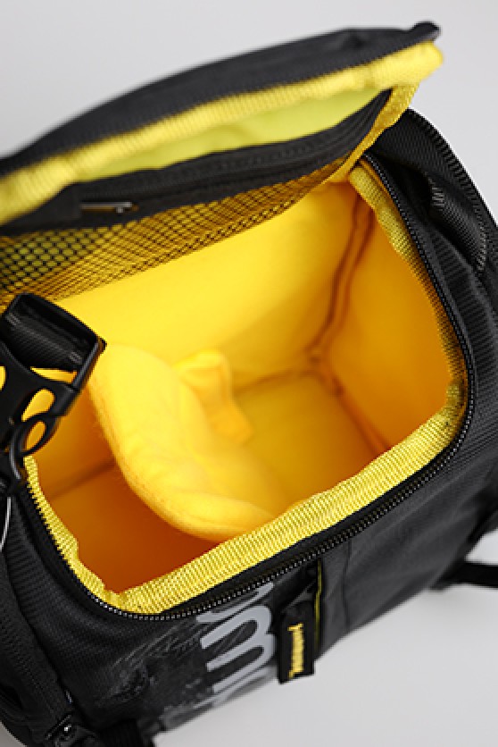 OMP DSLR Shoulder Bag Small