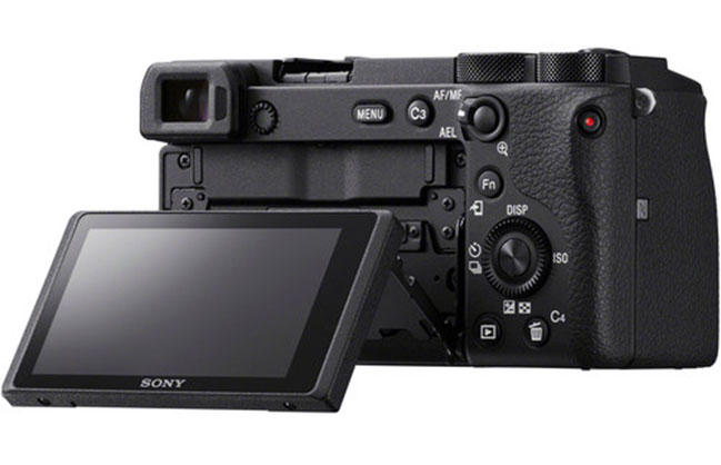 1015418_C.jpg - Sony Alpha A6600  Body
