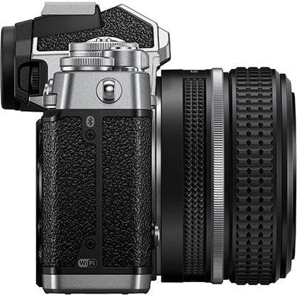 1018118_B.jpg - Nikon Z fc Black with 28mm f2.8 SE lens + Bonus Gift with Purchase