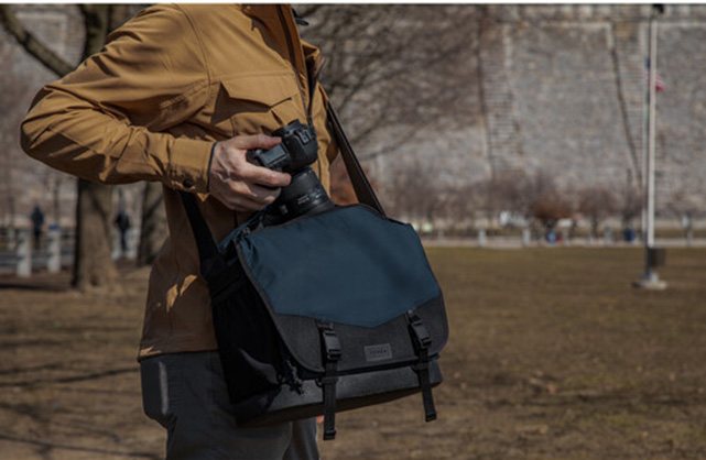 1018958_E.jpg - Tenba DNA 13 DSLR Camera Messenger Bag (Blue) - Image 5
