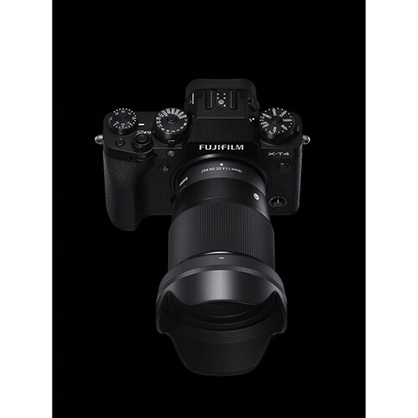 1019288_A.jpg - Sigma 16mm f/1.4 DC DN Contemporary Lens for FUJIFILM X Mount