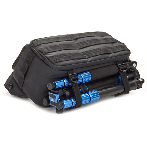 1021608_D.jpg - Tenba AXIS V2 Sling Bag (Black, 6L)