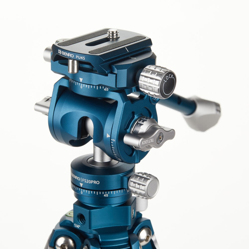 1021618_C.jpg - Benro CyanBird Aluminum Tripod with FS20PRO 2-in-1 Pan Head - Image 3