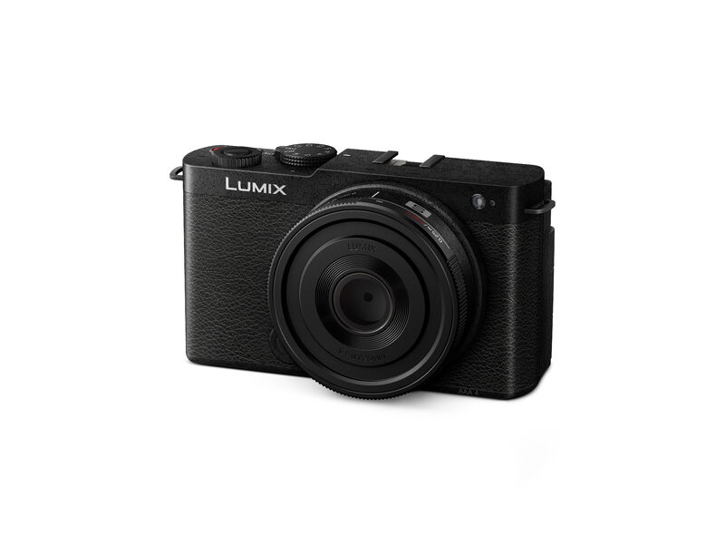 Panasonic Lumix S9 Body with 26mm f/8 Lens Kit Black