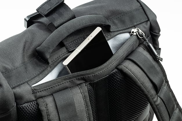 1025398_H.jpg - Think Tank Photo FocusPoint Rolltop Camera Backpack (Asphalt Black, 22L) - Image 8