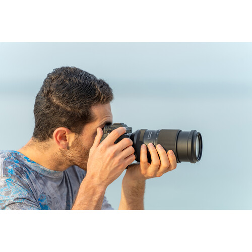 1025628_B.jpg - Tamron 70-180 mm f/2.8 Di III VC VXD G2 Lens (Nikon Z) - Image 2