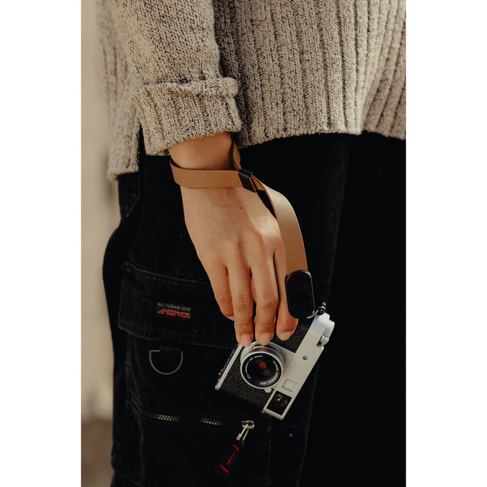 1026048_B.jpg - Peak Design Cuff Leather Camera Wrist Strap (Tan) - Thumbnail 2