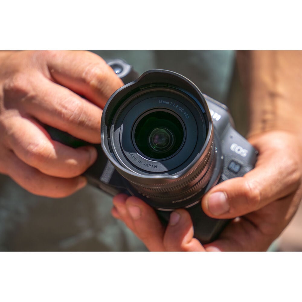 1026158_A.jpg - Sigma Canon RF Mount 15mm f/1.4 DC Contemporary Lens - Image 1