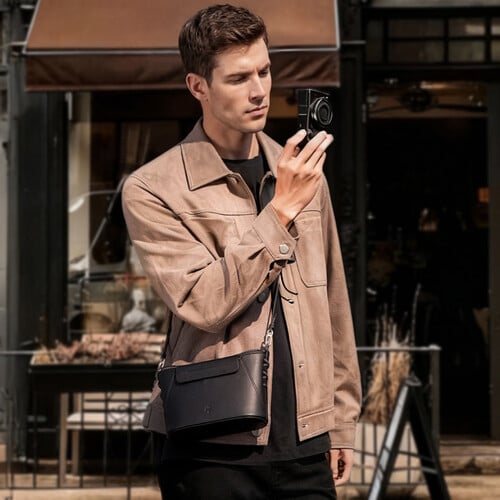 1026188_E.jpg - PGYTECH OneGo Classic Crossbody  Bag (Elegant Black) - Image 5