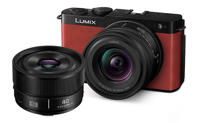 Best image for Panasonic Lumix S9 with Lumix S 18-40mm f/4.5-6.3  &  40mm f/2 Twin Lens Kit Red