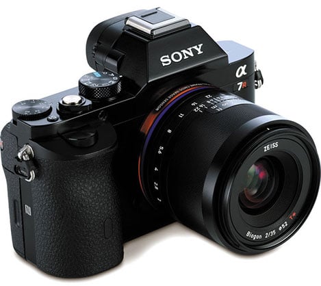 1014529_A.jpg - Zeiss Loxia 35mm f/2.0 Lens for Sony E - Thumbnail 1