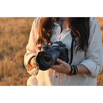 1018489_E.jpg - Nikon Z9 Mirrorless Camera Body Only +Bonus Gift with Purchase