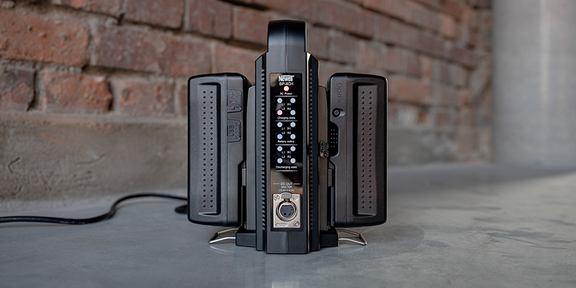 1020349_C.jpg - Newell BP-4CH 4-channel charger for V-mount batteries - Image 3