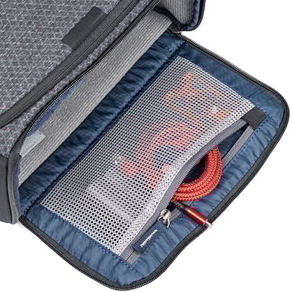 1020559_D.jpg - ThinkTank Stash Master Bag M Pro