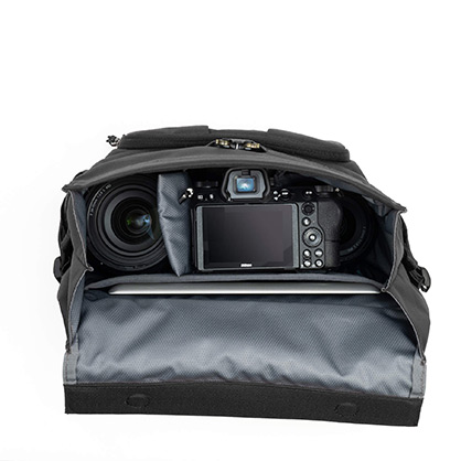 1026789_D.jpg - ThinkTank FocusPoint Crossbody Bag 8L Black - Image 4