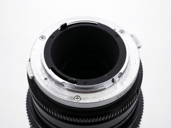 S-H-0D6D0_3.jpg - Olympus MF 300mm F4.5 Auto-T F.Zuiko Lens in OM Mount