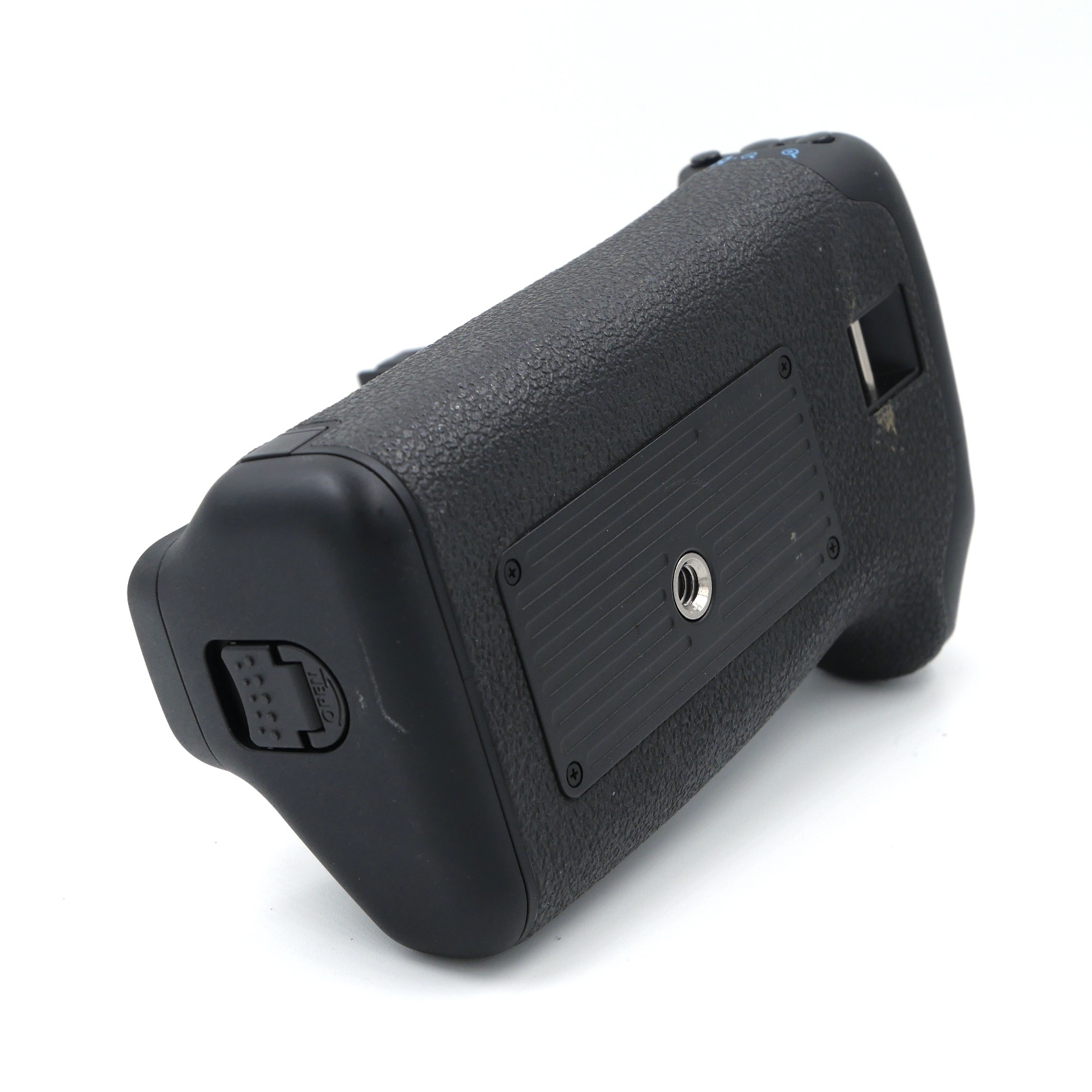 S-H-29X9N5_3.jpg - Canon BG-E9 Battery/Vertical Grip (60D) - Was $95 - Thumbnail 5