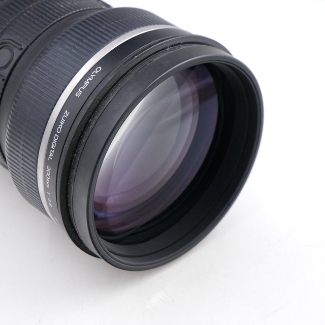 S-H-2EXFP2_5.jpg - Olympus Zuiko AF 300mm F/2.8 ED Lens in Four Thirds Mount + Olympus MMF3 Mount Adapter to Micro 4/3s (Was $2980) - Image 9