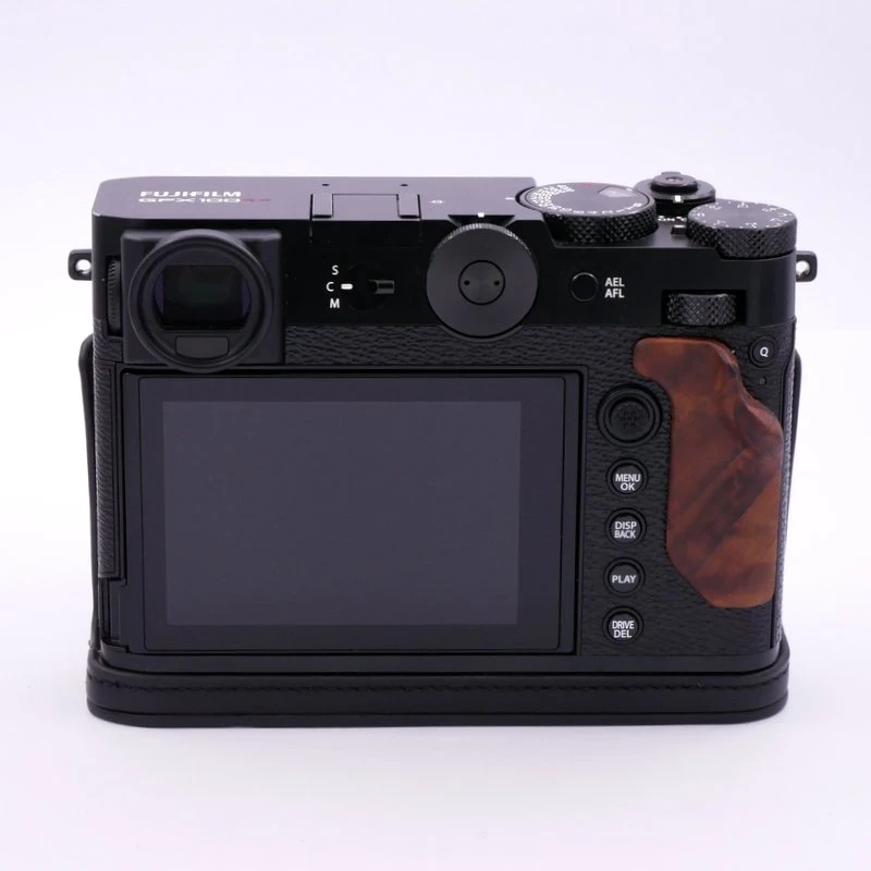 S-H-2JF3X8_2.webp - Fujifilm GFX100RF - Only 2500 Frames! (was $6995) - Thumbnail 3