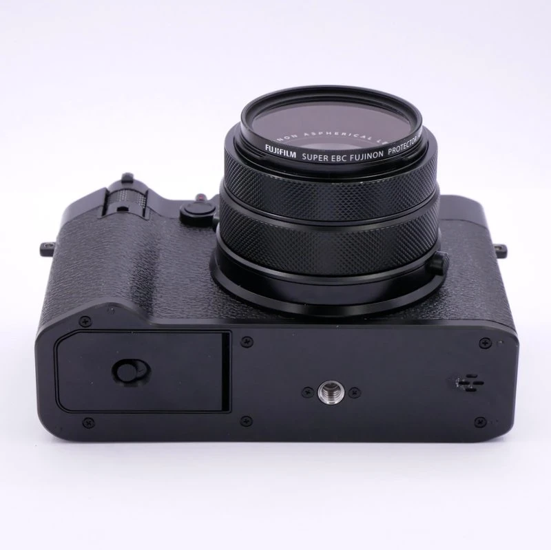 S-H-2JF3X8_4.webp - Fujifilm GFX100RF - Only 2500 Frames! (was $6995) - Thumbnail 4