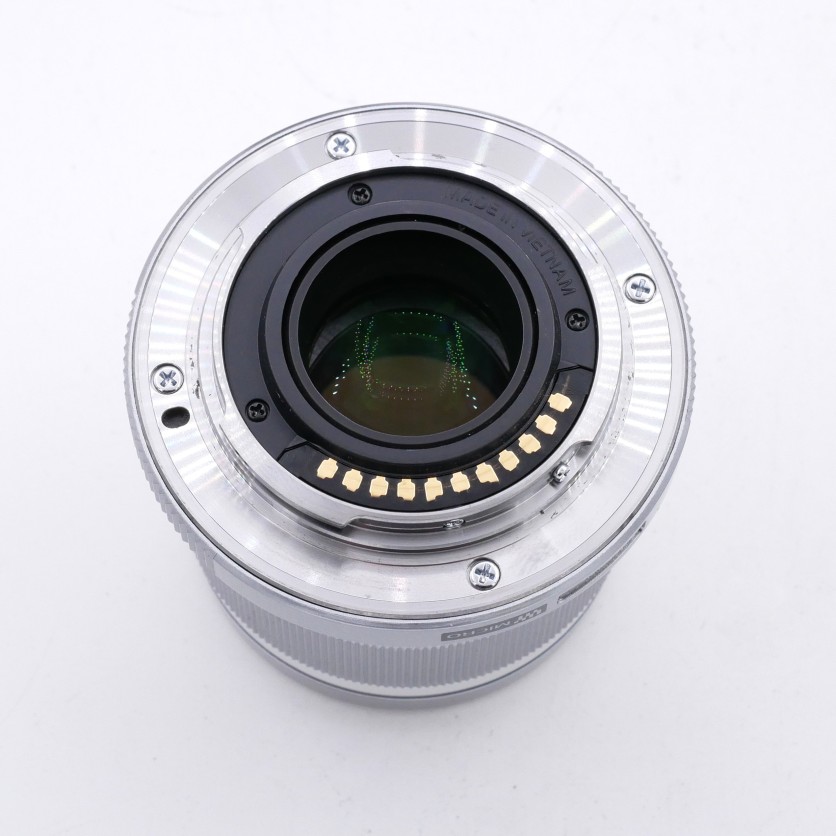 S-H-2R54H5_2.jpg - Olympus AF 45mm F1.8 Lens 