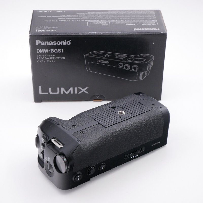 S-H-2TWXDW_2.jpg - Panasonic DMW-BGS1 Battery Grip - Image 1
