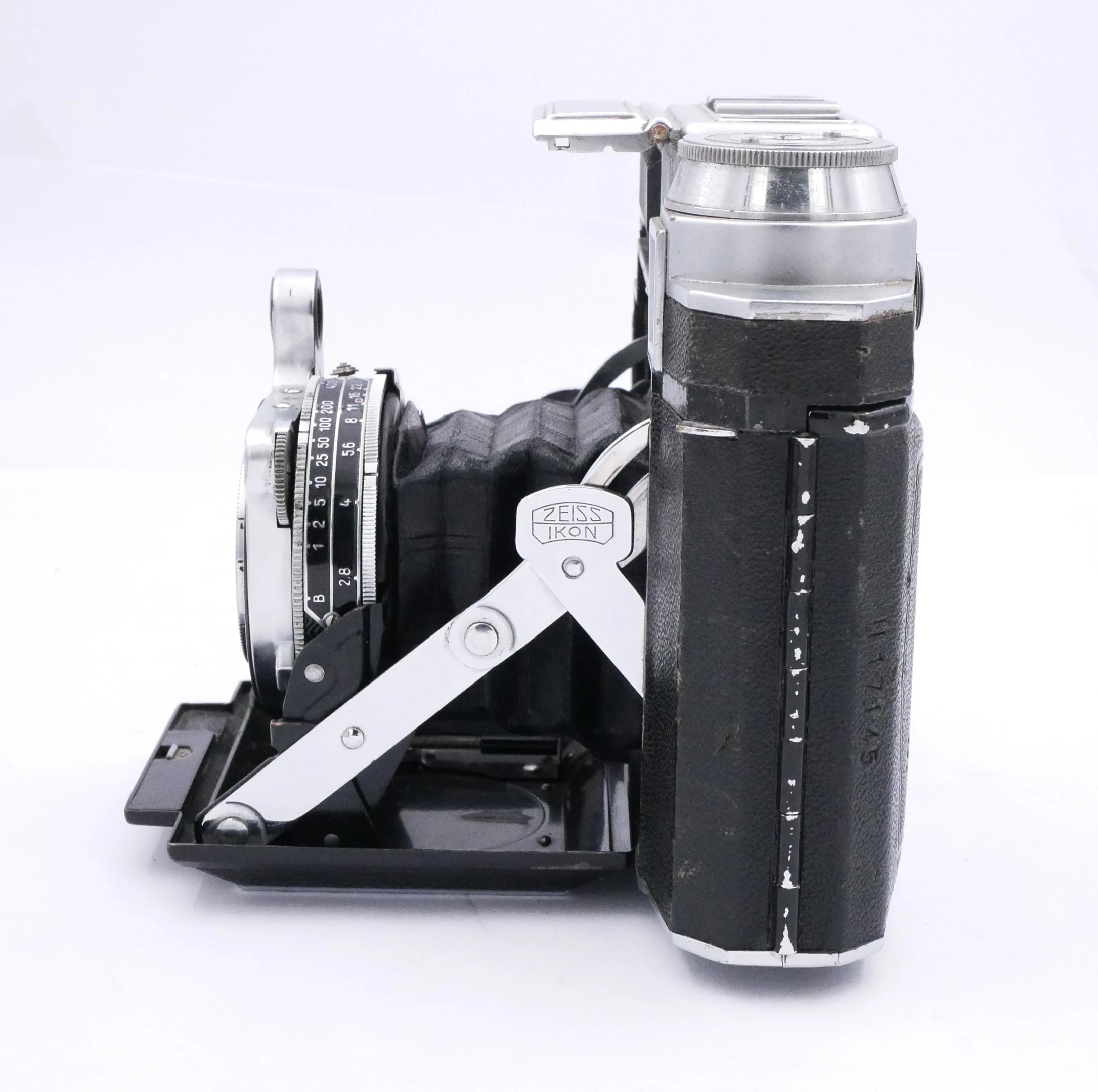 S-H-2YWSJW_4.webp - Zeiss Ikon Super Ikonta 533/16 - Thumbnail 3