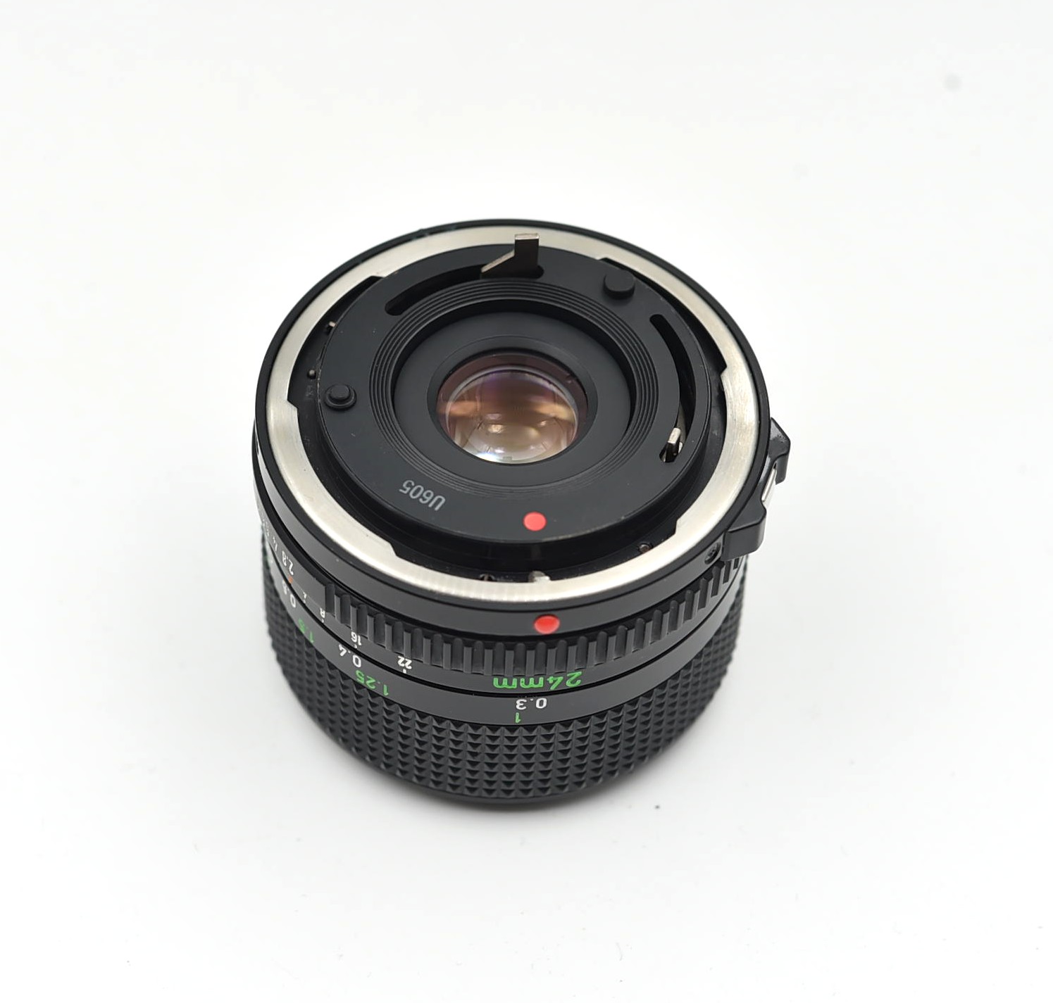 S-H-32YP56_3.jpg - Canon MF 24mm F/2.8 Lens in FD Mount  - Image 1