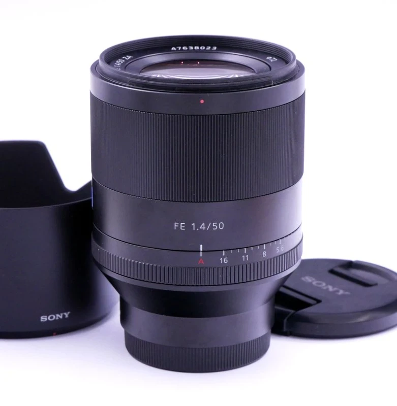 Zeiss AF 50mm F/1.4 ZA Planar T* Lens in Sony FE Mount - Best Available Image