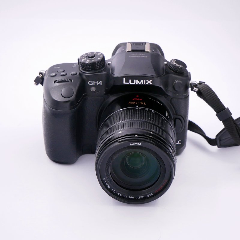 Panasonic GH4 w. 14-140mm f/3.5-5.6 ASPH O.I.S lens - Best Available Image