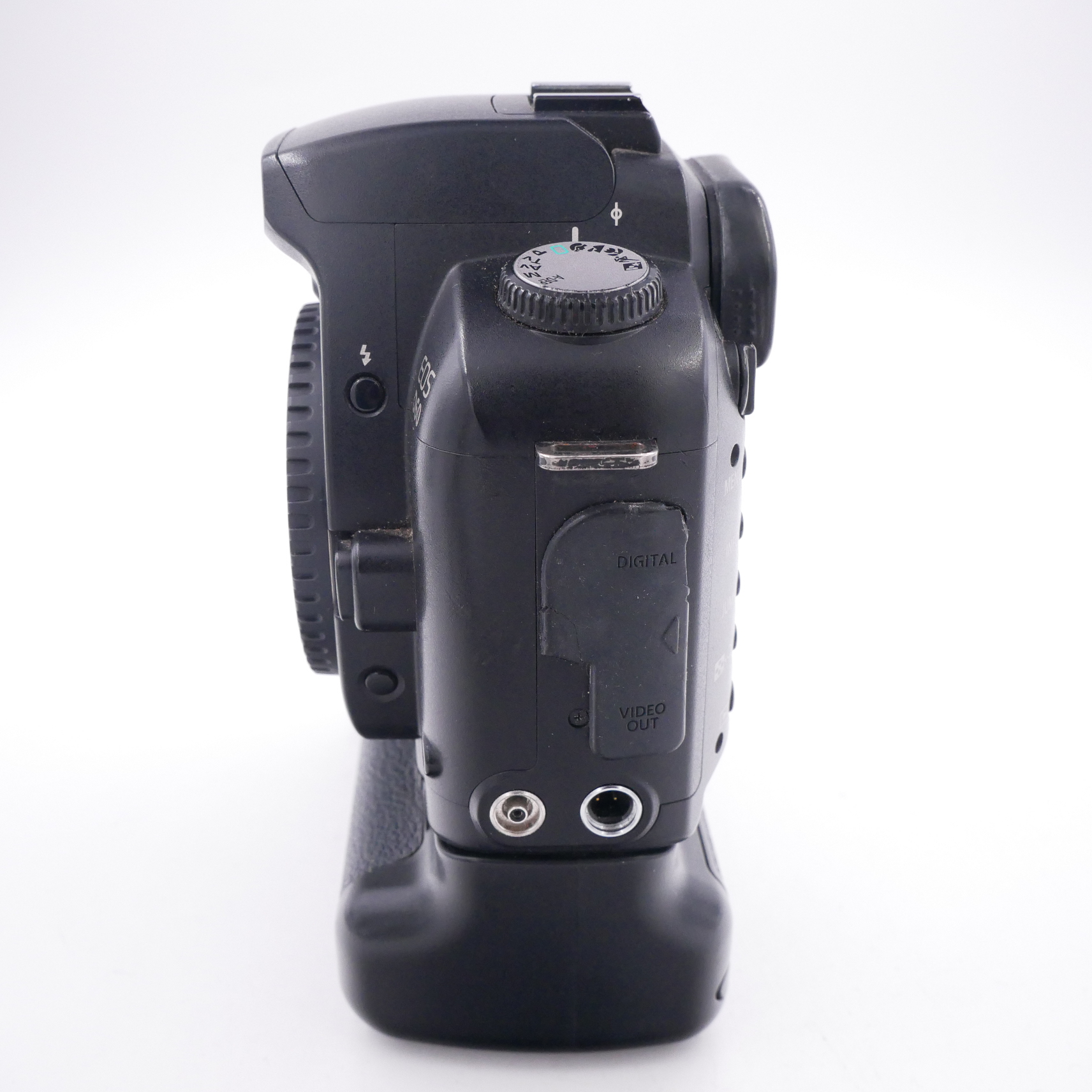 S-H-3E55PW_3.jpg - Caon EOS D60 + BG-ED3 Battery Grip - Image 3
