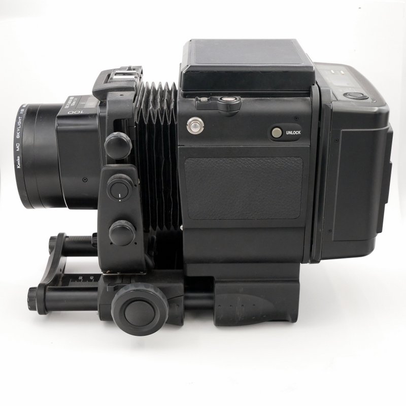 S-H-3EMS38_4.jpg - Fuji Professional GX680 III + 100mm F/4 + 300mm F/6.3 + Waistlevel + Prism + Magnifier + Remote  - Image 10