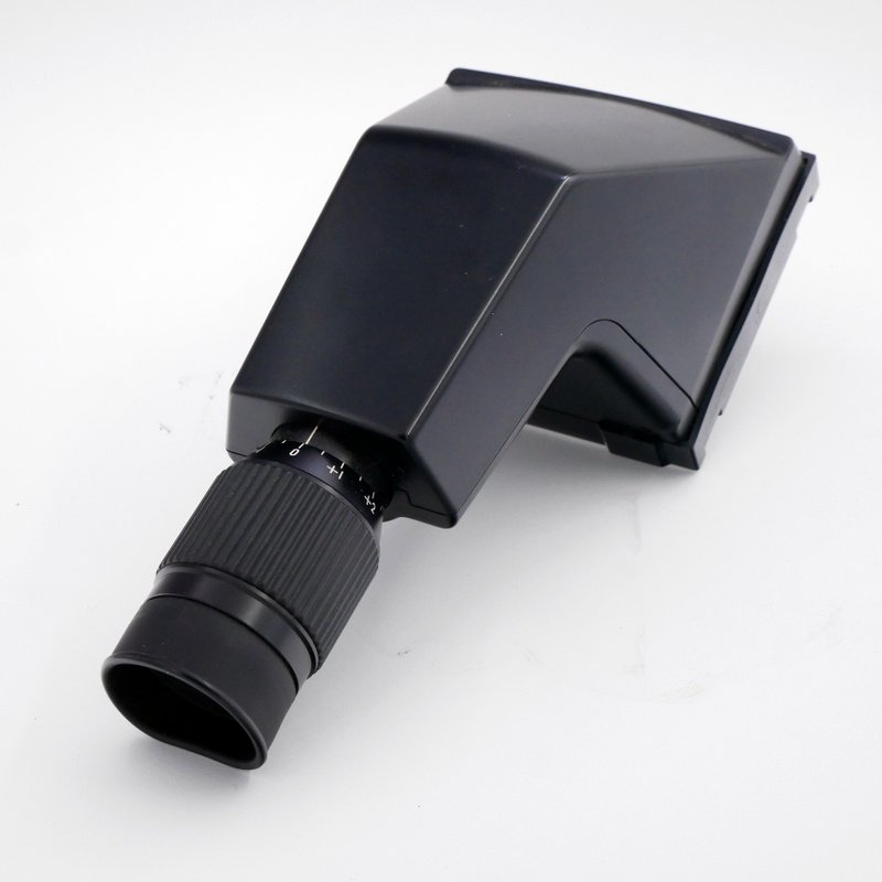 S-H-3EMS38_6.jpg - Fuji Professional GX680 III + 100mm F/4 + 300mm F/6.3 + Waistlevel + Prism + Magnifier + Remote  - Image 1