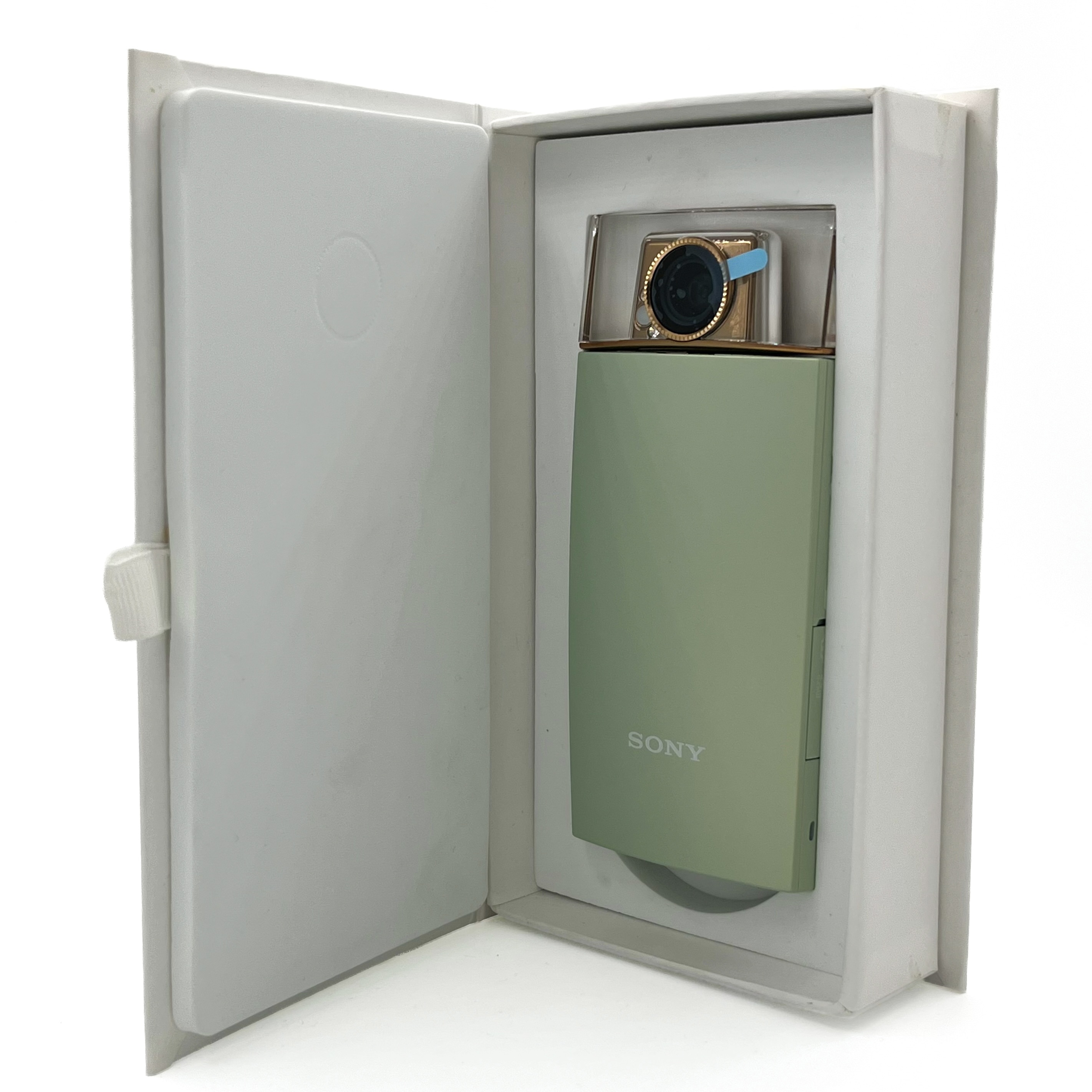 S-H-3HTWYP_5.JPG - Sony Cyber-shot DSC-KW1 - Image 4