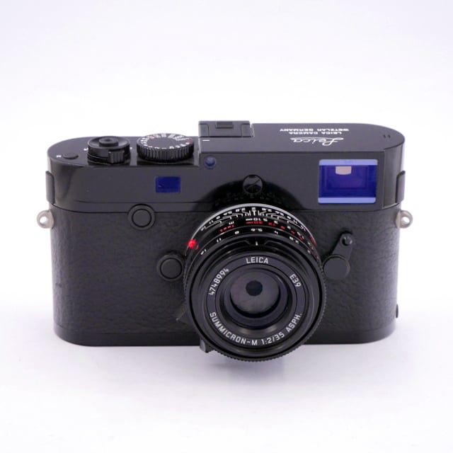 Leica Monochrom M246 + 35mm F/2 Summicron Asph "Make Your Mark" Edition
