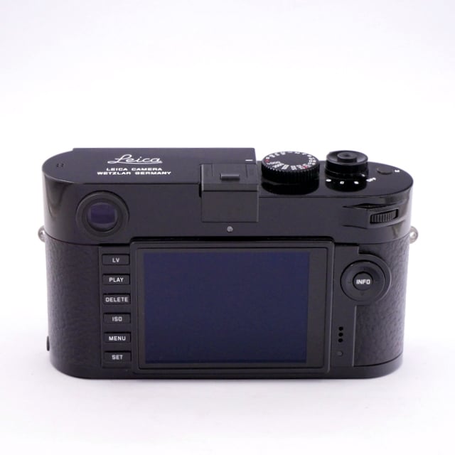 S-H-3TV5L2_2.jpg - Leica Monochrom M246 + 35mm F/2 Summicron Asph "Make Your Mark" Edition - Image 2