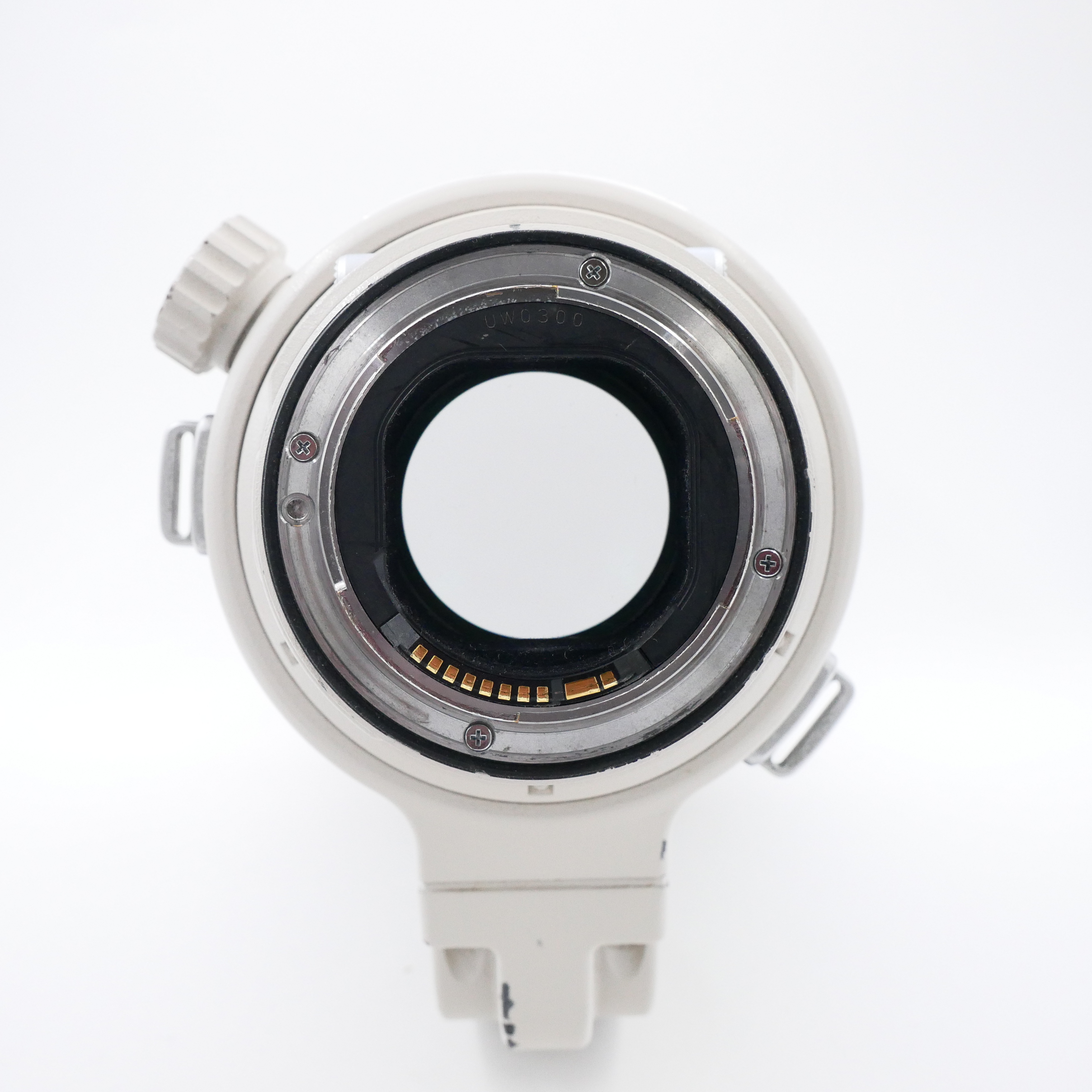 S-H-3VNYTU_3.jpg - Canon EF 200mm F2 L IS USM Lens - Image 1