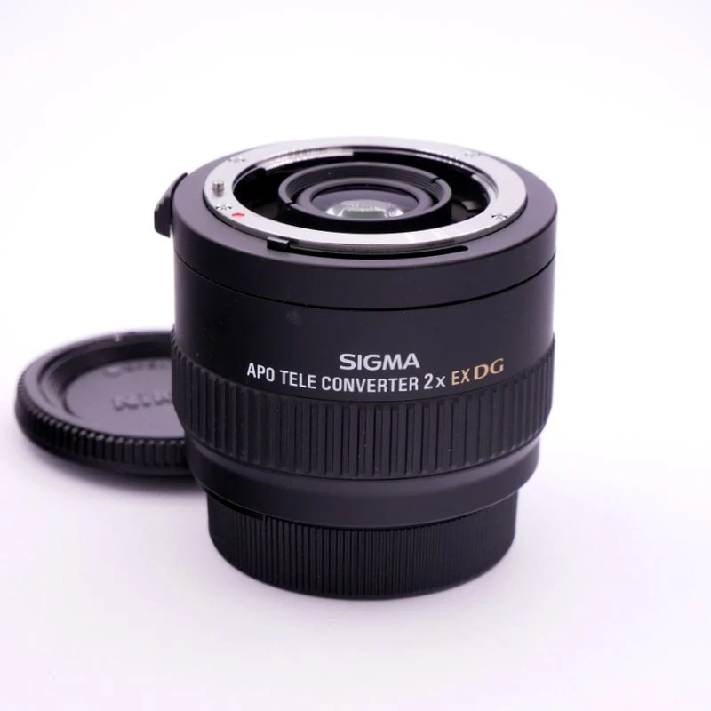 Sigma APO Tele Converter 2x EX DG in Nikon F Mount - Best Available Image