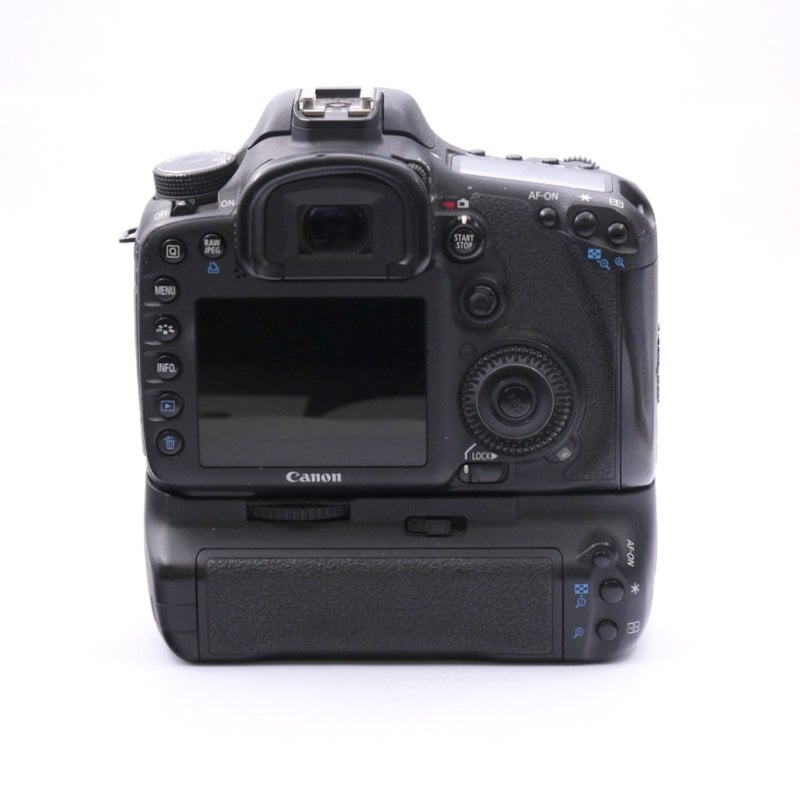 S-H-42CRHR_2.jpg - Canon 7D Body + battery grip (61k frames) - Image 1
