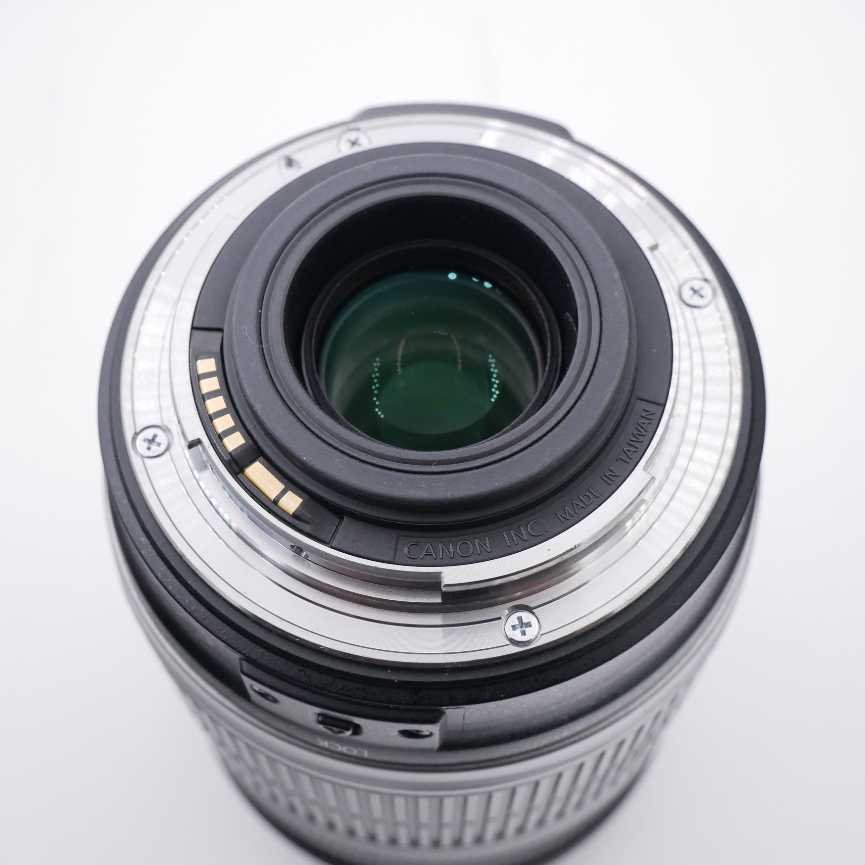 S-H-4A3HUL_3.jpg - Canon EF-S 18-200mm F3.5-5.6 Lens  - Image 1