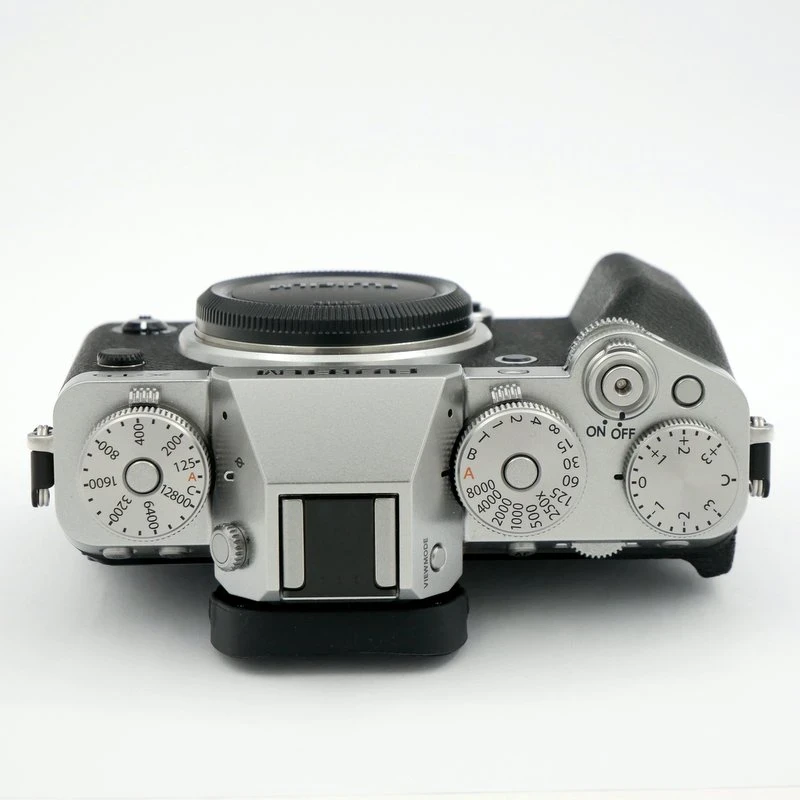 S-H-4DYL53_3.webp - Fujifilm X-T5 Body Silver - Sub 2K Frames! - Image 2