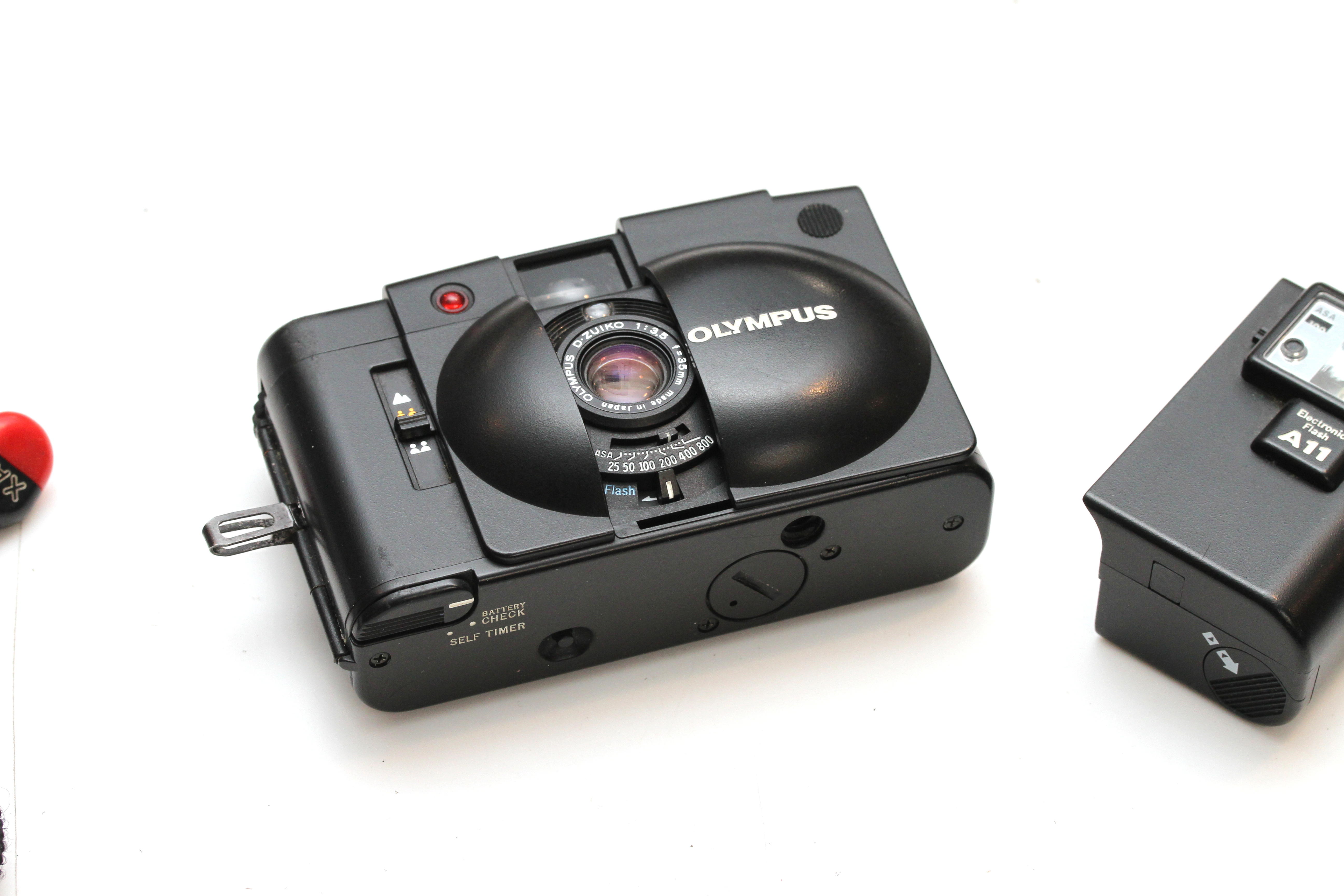 S-H-52FKRX_3.jpg - Olympus XA 2 with A11 Flash Film Camera - Image 3