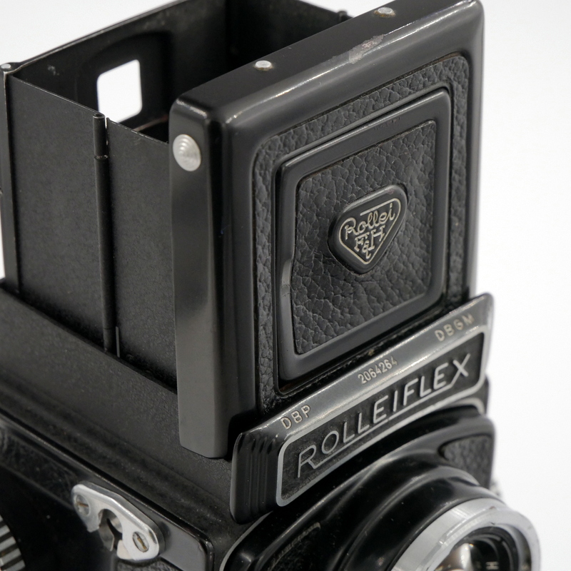 S-H-57DS4C_8.jpg - Rolleiflex 4x4 in Black - Image 2