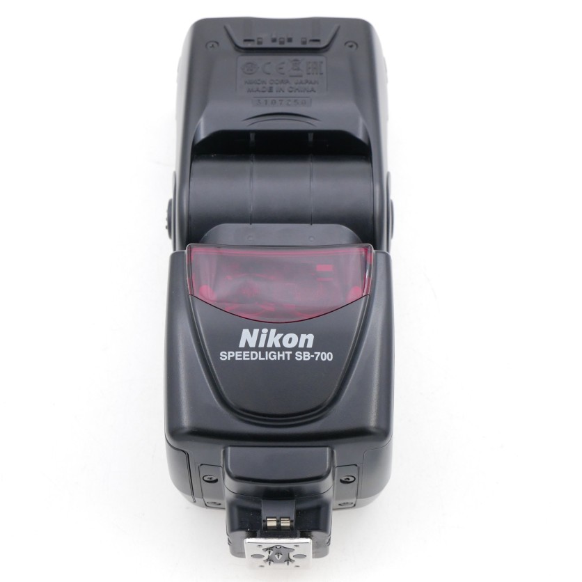  Nikon SB-700 Speedlight