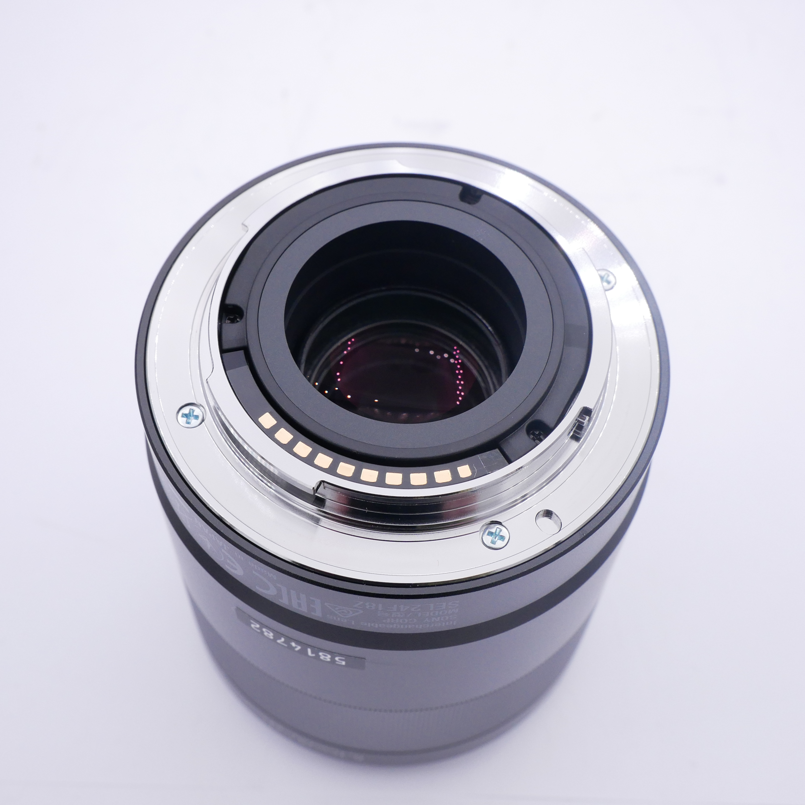 S-H-5VRFHF_3.jpg - Zeiss AF 24mm F/1.8 Sonnar T* ZA Lens for Sony E Mount (was $795) - Image 3